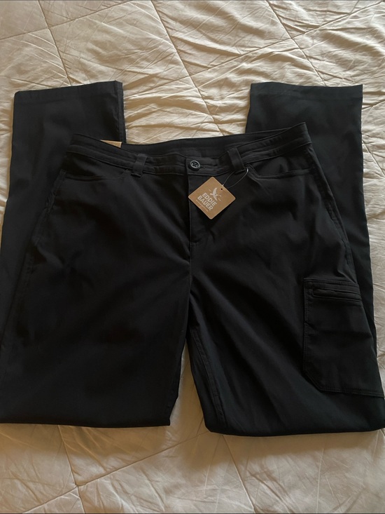 Eddie Bauer Pants - NWT Eddie Bauer Women’s sz 10 Black MidRise Stretch Tech Hiking or Casual pant.